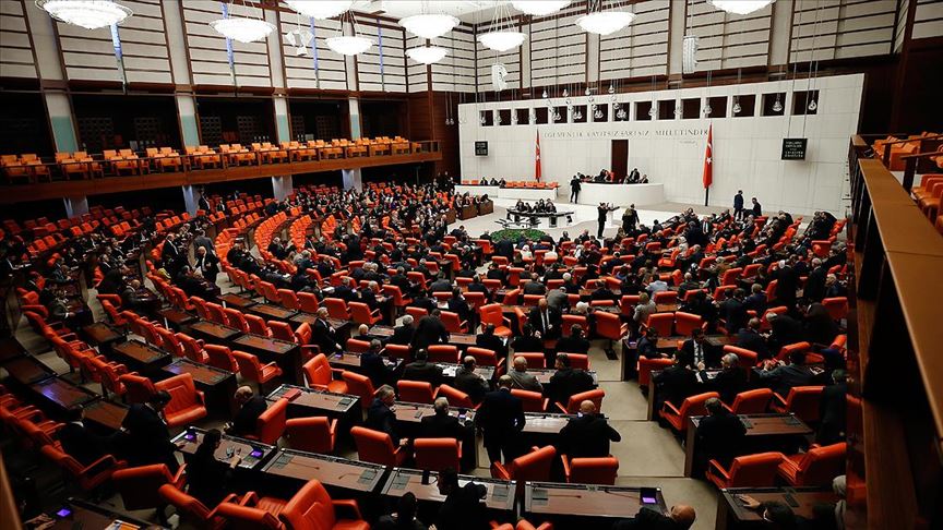 البرلمان التركي يصادق على مذكرة إرسال قوات إلى ليبيا 