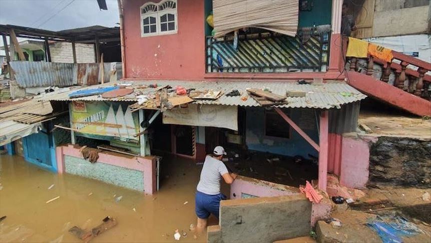 Banjir Jakarta, ‘kado tahun baru’ yang sebabkan puluhan ribu orang mengungsi