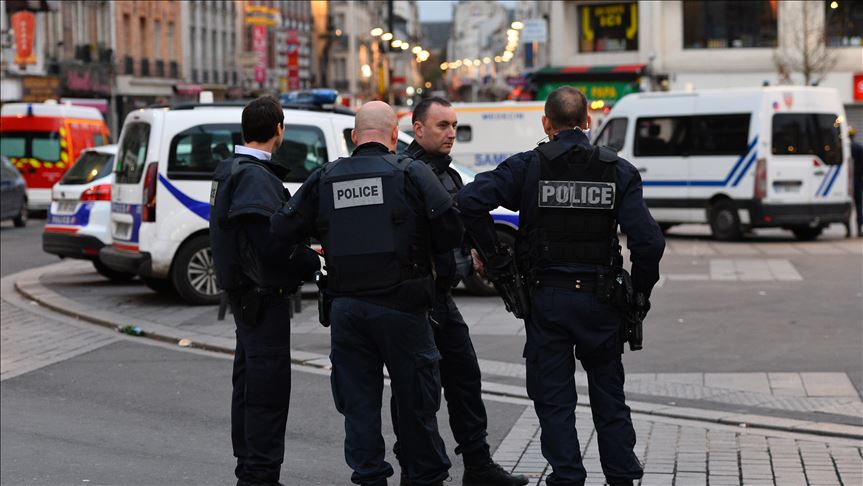 France/attaque au couteau à Villejuif: l’assaillant "a tenté de s’attaquer à d’autres victimes"
