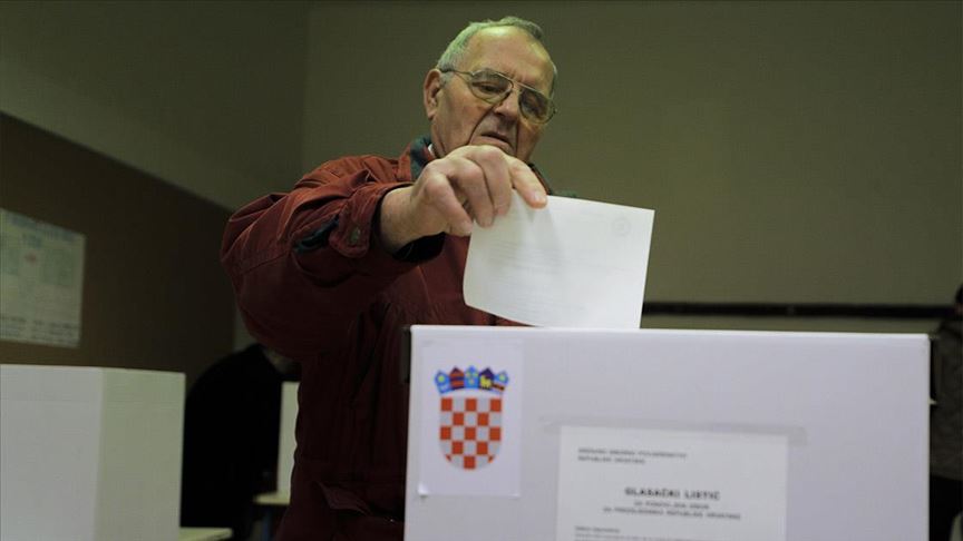 Otvorena birališta u Hrvatskoj: Počeo drugi krug predsjedničkih izbora