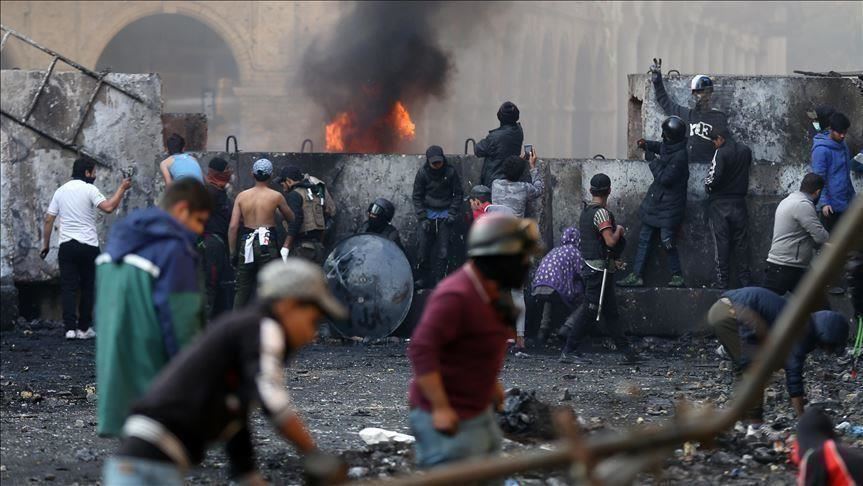 إصابة 7 متظاهرين برصاص مسلحين بـ"الحشد الشعبي" جنوبي العراق