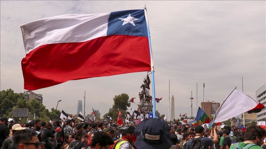 Chileans expect much in 2020 after mass protests