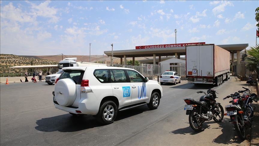 93 شاحنة مساعدات أممية تعبر من تركيا إلى "إدلب"