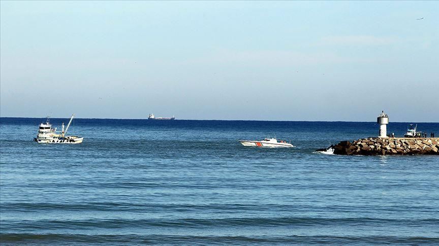 برخورد کشتی صیادی با تانکر نفتی در استانبول