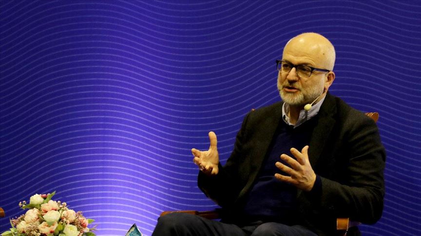 Psikiyatri uzmanı Prof. Dr. Kemal Sayar: "Çocuklarda sanal bağımlılık ebeveynlerden kaynaklanıyor"