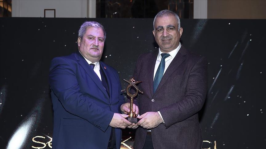 AYGAD'ın düzenlediği 'Altın İmza Ödülleri'nde AA'ya ödül