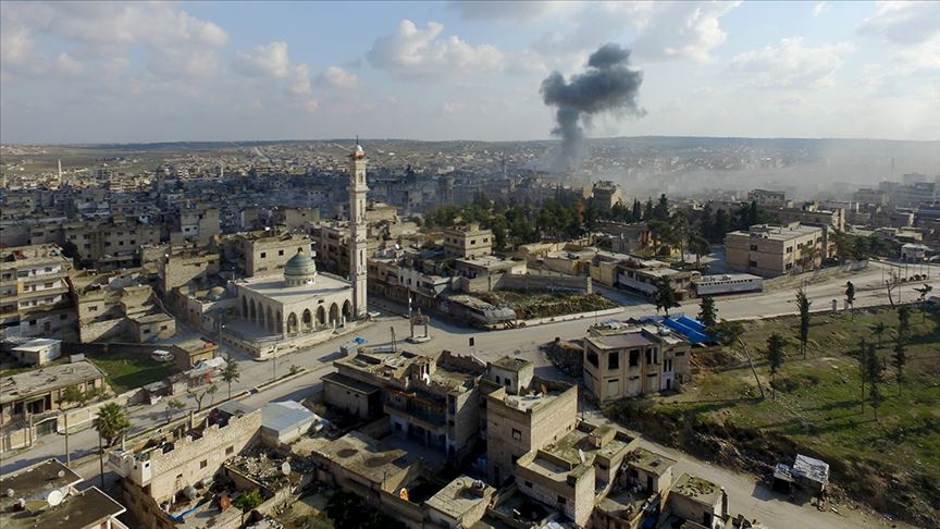الأناضول ترصد من الجو القصف على معرة النعمان السورية