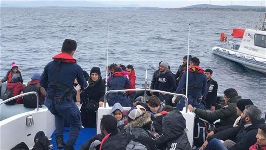 131 irregular migrants held off Turkey's western coast