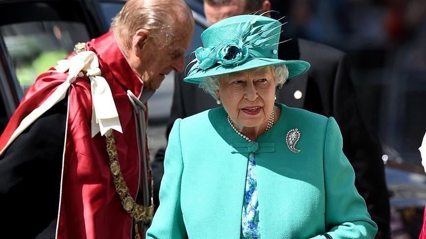 Queen: I am 'entirely supportive' of Harry and Meghan