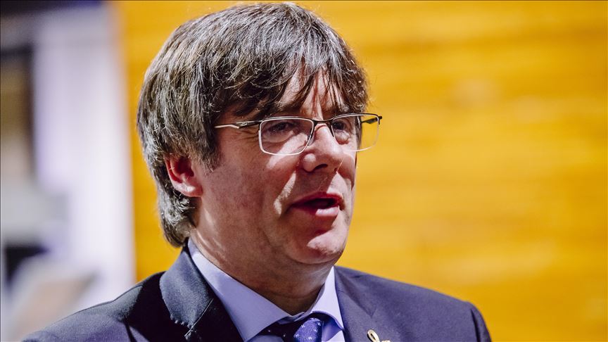 Carles Puigdemont Asumio Su Escano En El Parlamento Europeo