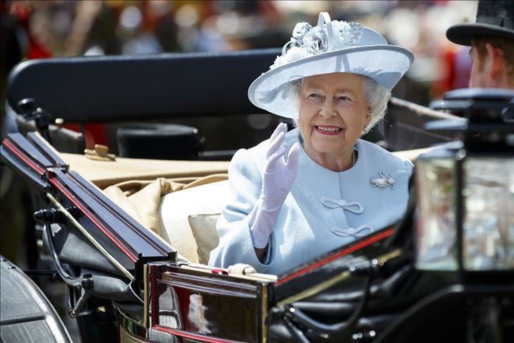 Ratu Elizabeth II: Saya dukung penuh Harry dan Meghan
