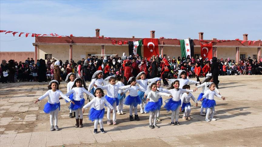 Suriye'nin kuzeyindeki okullarda karne heyecanı
