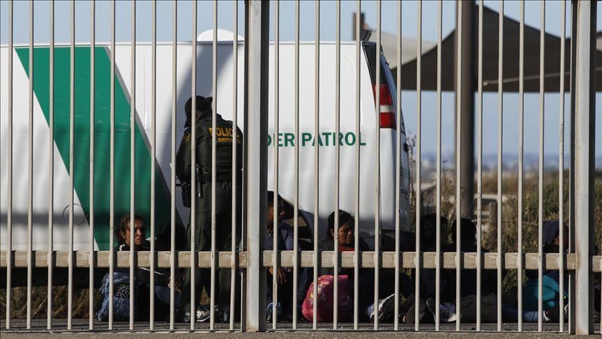 SHBA do t'i kthejë migrantët në Meksikë me avion