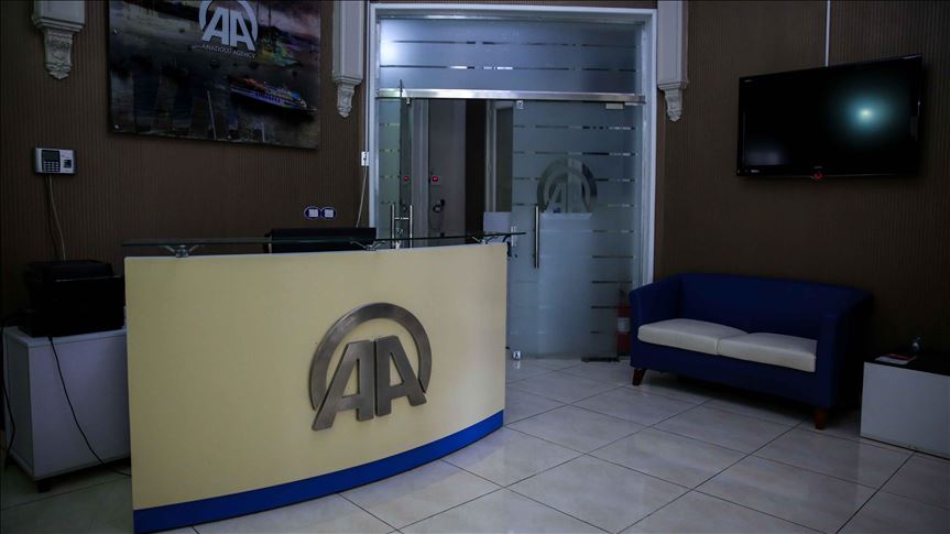 Medijska asocijacija sa sjedištem u Istanbulu osudila upad u ured AA u Kairu: Odmah osloboditi uhapšene