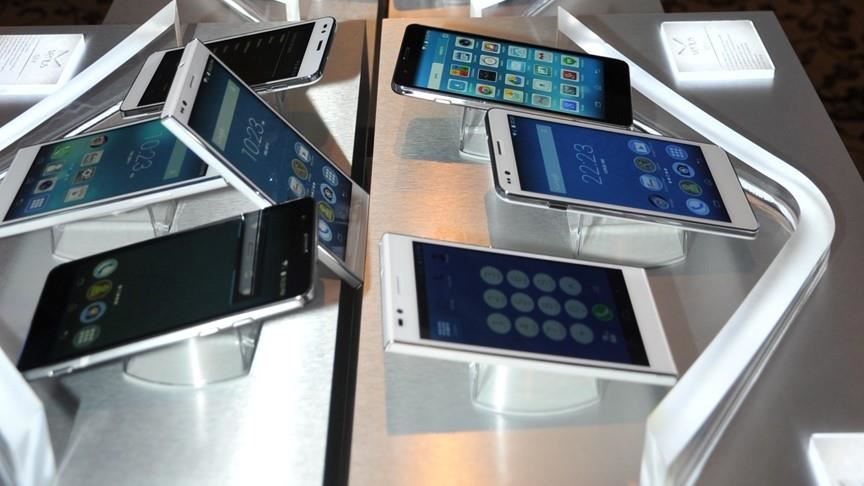 Rwanda aims to collect 1M smartphones for poor families