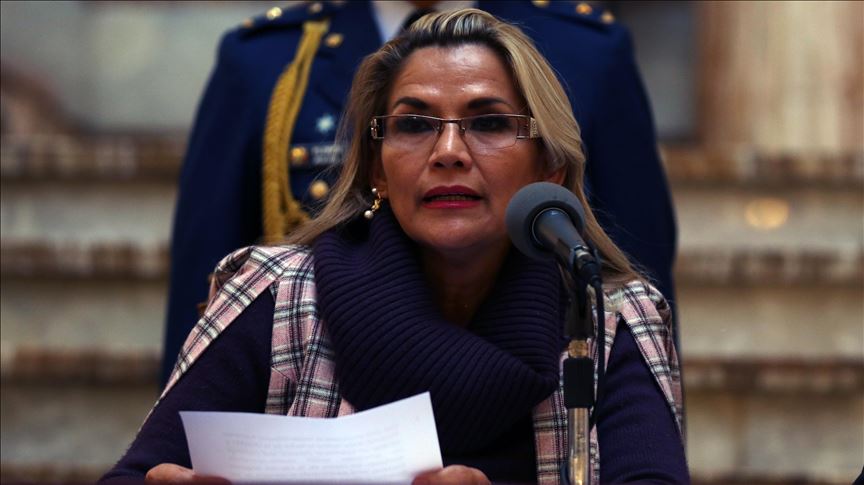 Tribunal Constitucional de Bolivia extiende el mandato de presidenta interina Jeanine Áñez