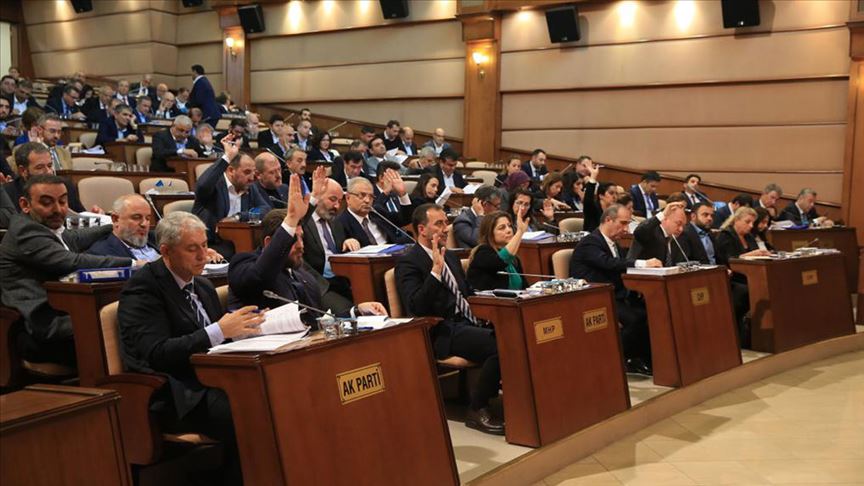 Ekrem İmamoğlu'nun veto ettiği yeşil alan kararı İBB Meclis'inde kabul edildi  