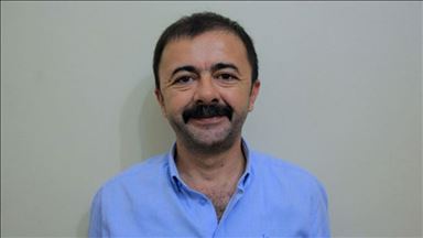 One of detained Anadolu Agency staffers in Egypt released