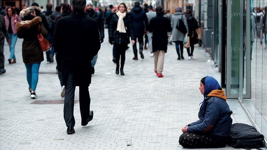 Beggars become social problem for heart of EU, Brussels