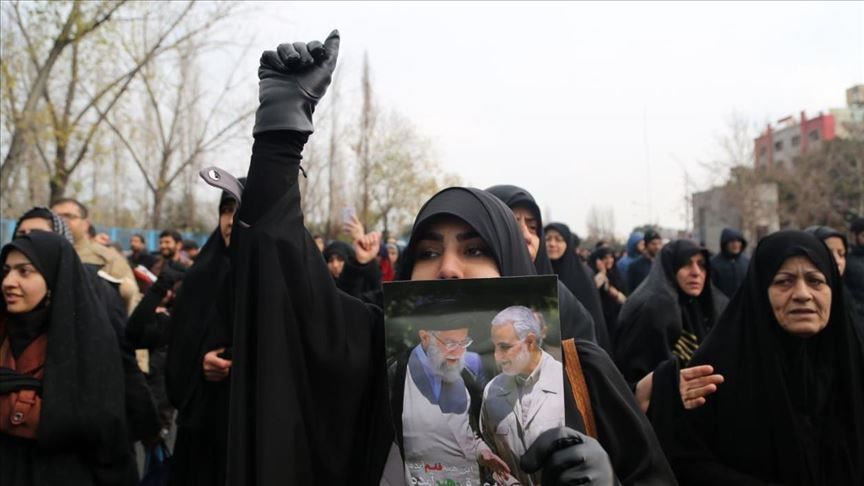 Iran : Des manifestations pro-régime et hostiles aux Etats-Unis