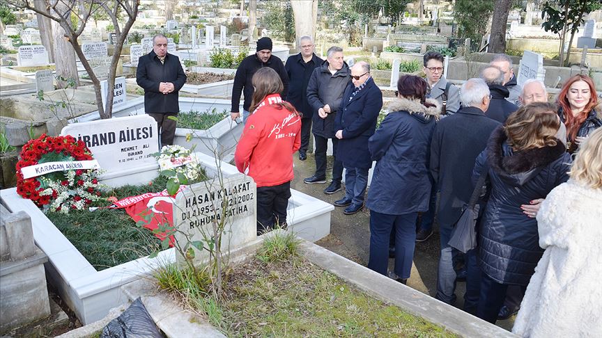 Mehmet Ali Birand mezarı başında anıldı