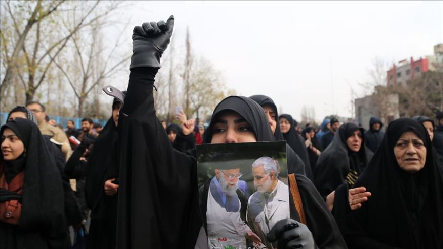 إيران.. مظاهرات داعمة للنظام ومناوئة للولايات المتحدة 