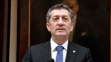 Milli Eğitim Bakanı Selçuk: Doğa Koleji'nde öğretmenlere maaş ödenmemesi iddiasını takip ediyoruz
