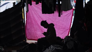 Mexico offers 4,000 jobs to migrant caravan