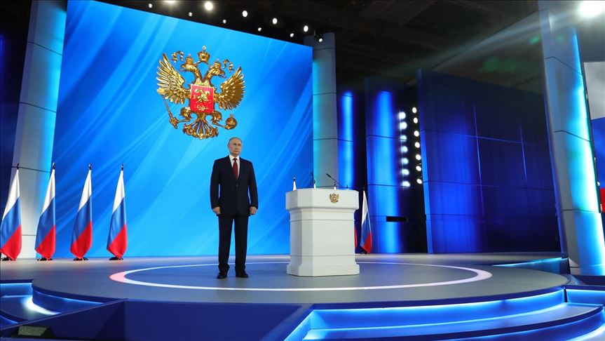 Will Putin continue in politics after 2024?
