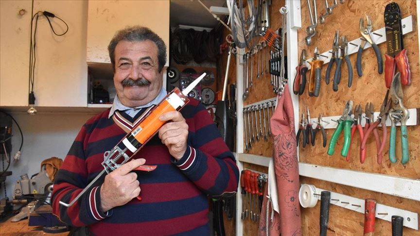 'Amil Bey' saçlarını 'Kel Mahmut'u hatırlatması için kazıtmış