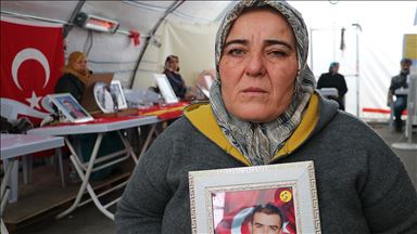 'Bizi burada bekleten şey anne yüreği, anne acısıdır'
