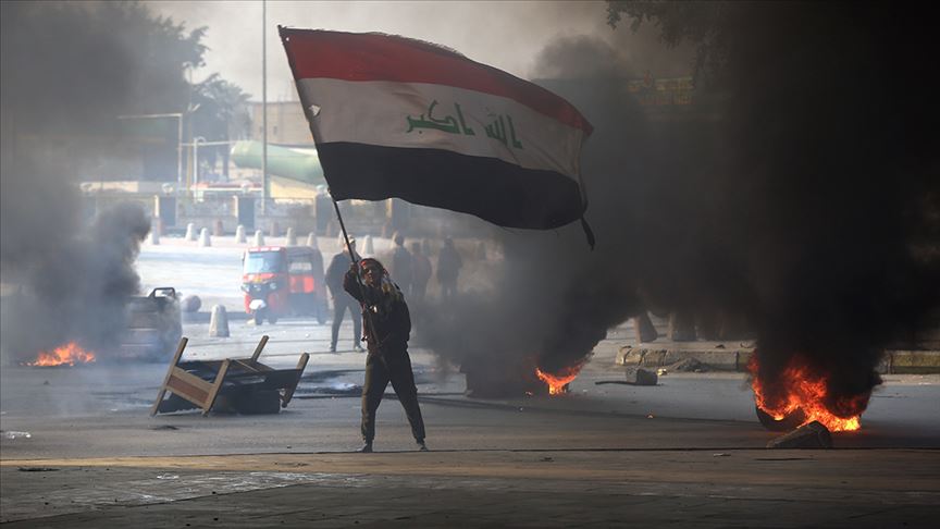 العراق.. المتظاهرون يصُعدون احتجاجاتهم 