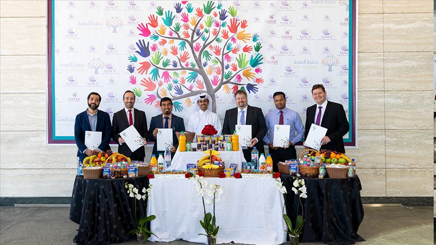 قطر.. توزيع فائض أطعمة الطائرات على العائلات الفقيرة