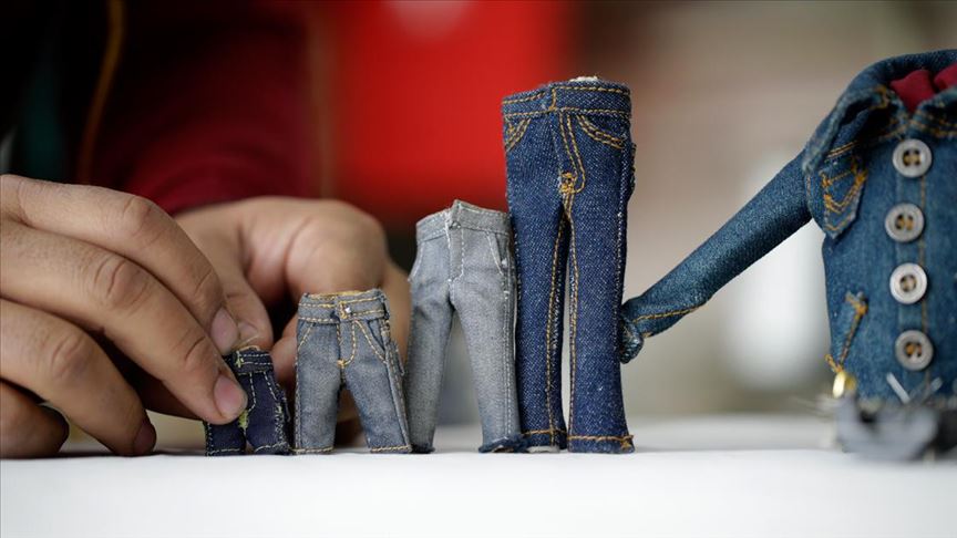 Turkish tailor sews small wonders