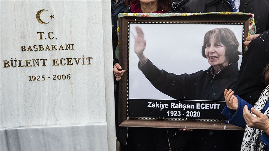 Rahşan Ecevit'in Devlet Mezarlığı'na defni için hazırlanan yasa teklifi TBMM'ye sunuldu