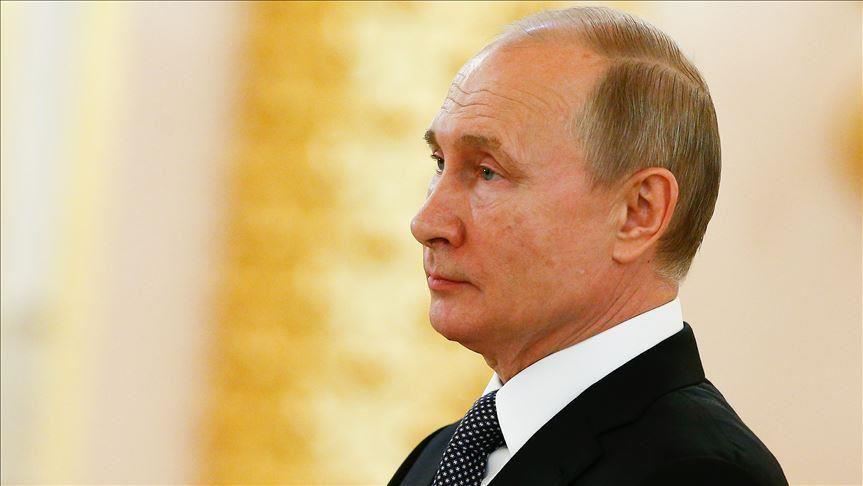 Putin names new Russian government