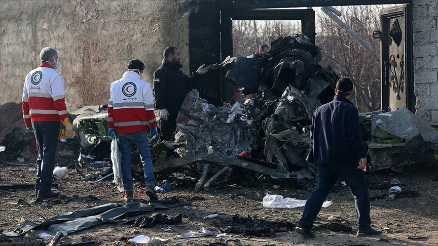 İran Ukrayna uçağının iki füzeyle vurulduğunu doğruladı  