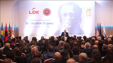 Kosovë, përkujtohet Ibrahim Rugova në 14 vjetorin e vdekjes