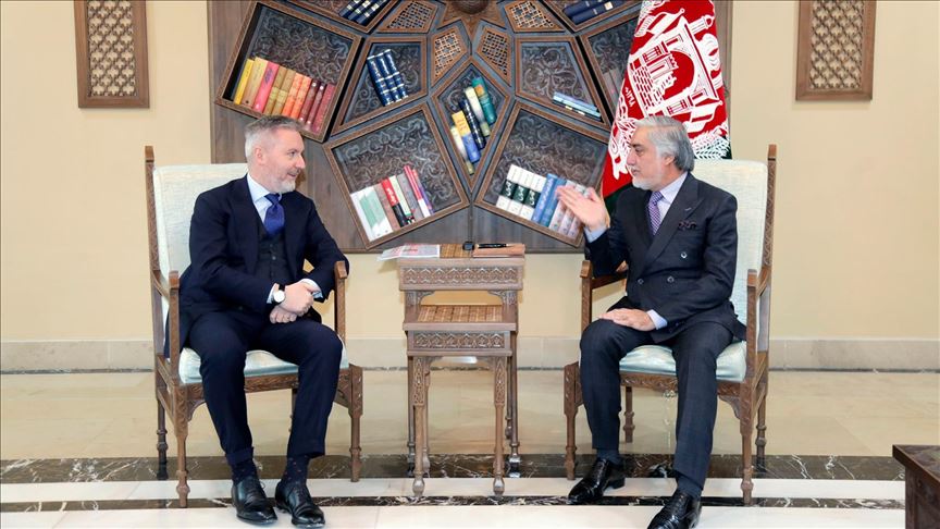 دیدار وزیر دفاع ایتالیا با رئیس اجرایی افغانستان