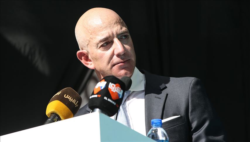 PBB: CEO Amazon Jeff Bezos dimata-matai pangeran Salman