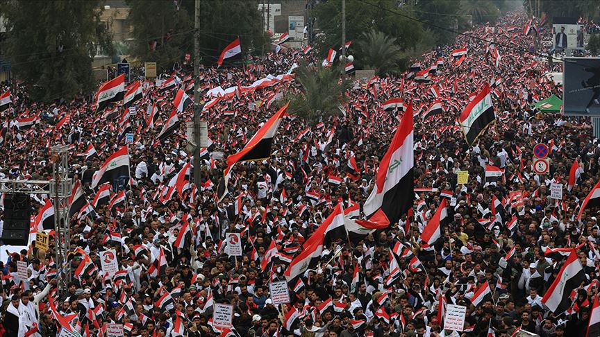 Bağdat'ta Sadr yanlılarından ABD'ye karşı gösteri 