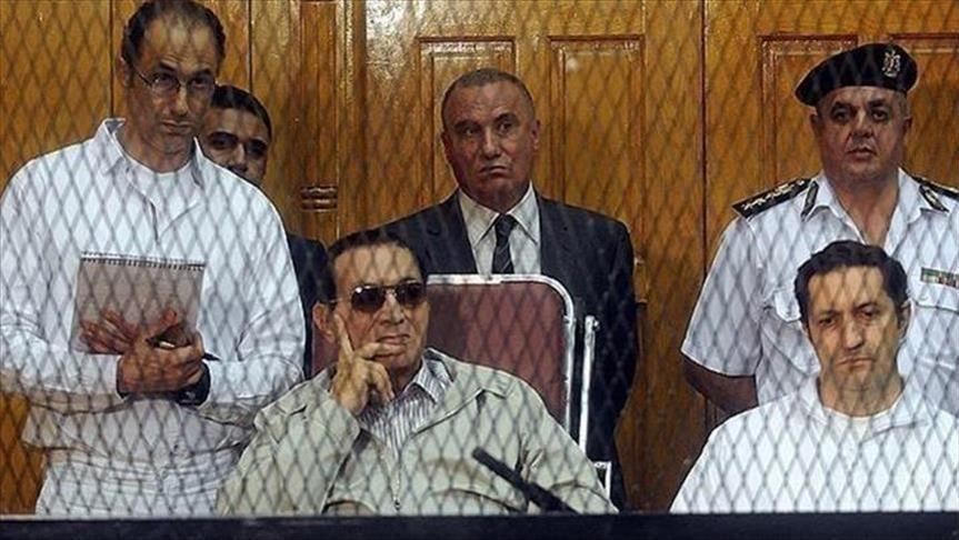مصر.. مبارك يجري عملية جراحية ناجحة