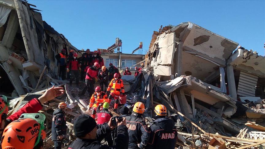 Ministre turc de l'Intérieur: le bilan du séisme fait désormais état de 22 morts 