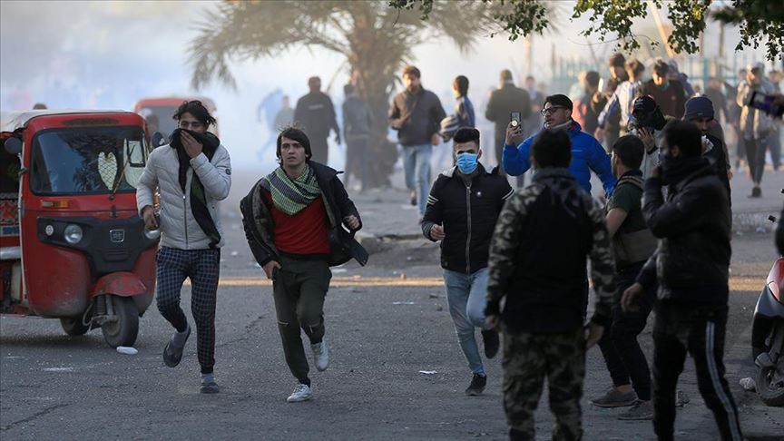 العراق.. محتجون يطالبون بإقالة قائد شرطة ذي قار 