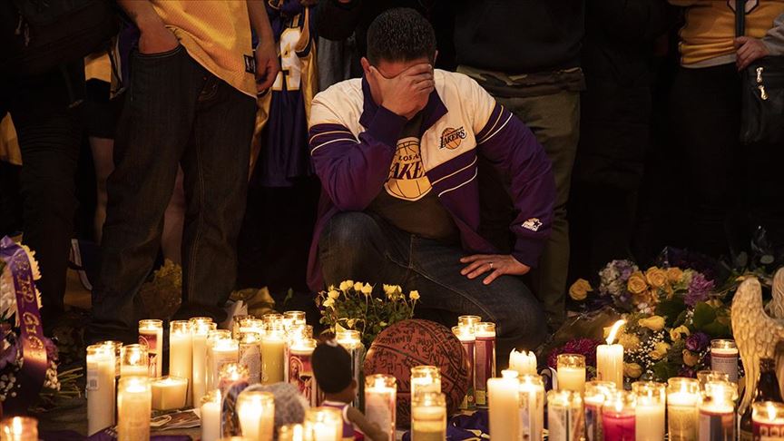 Hayranları Kobe Bryant'ın yasını tutuyor