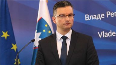 Словенечкиот премиер Шарец најави дека поднесува оставка