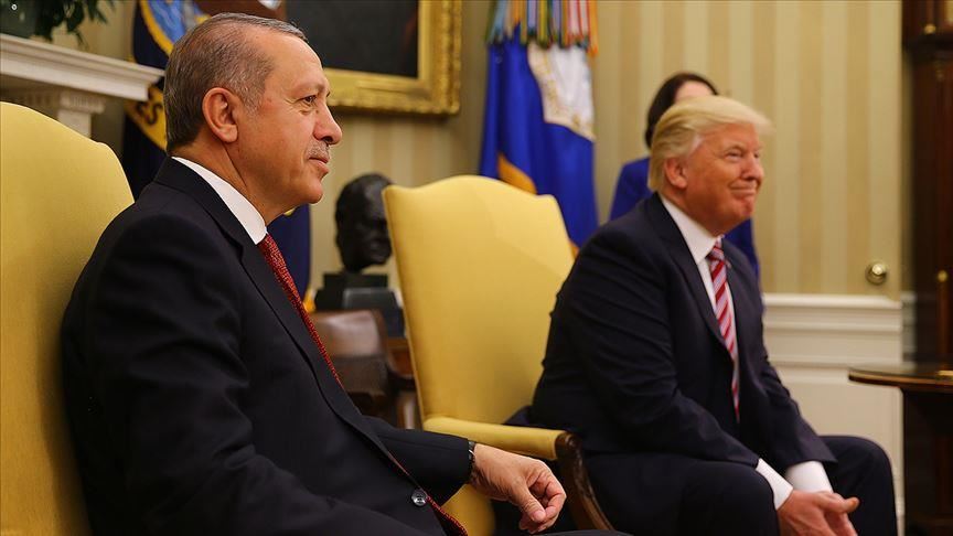 هاتفيا.. أردوغان وترامب يبحثان ملفي ليبيا وإدلب