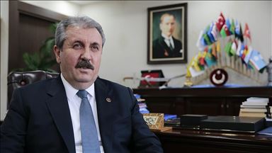 Muhsin Yazıcıoğlu'nun 'emaneti' Büyük Birlik Partisi 27 yaşında