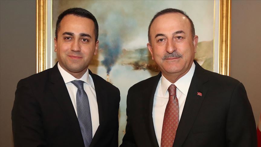 تشاووش أوغلو يبحث مع نظيره الإيطالي التطورات في ليبيا