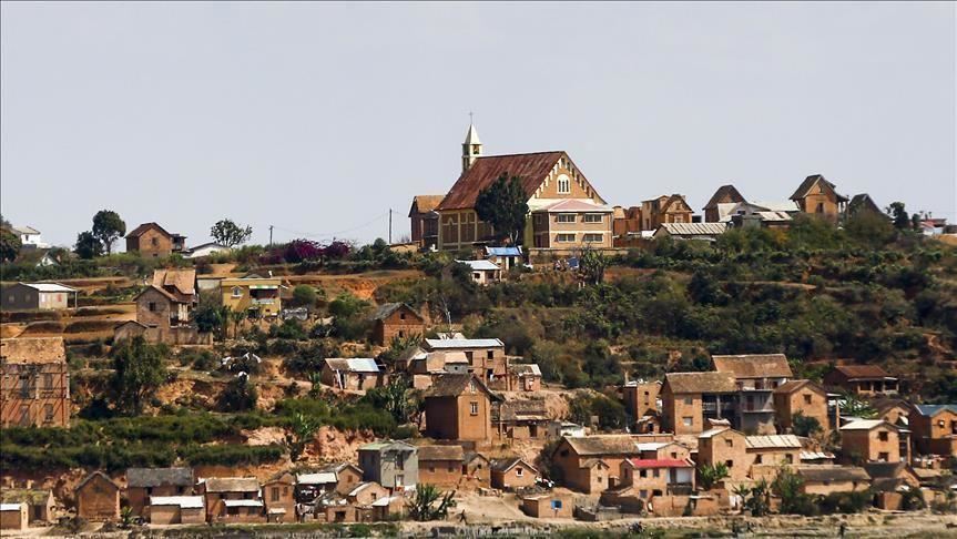 Madagascar : remaniement du gouvernement, 08 ministres limogés